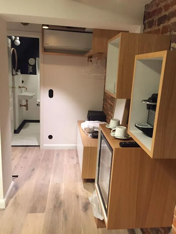 Square Rooms 20 Düsseldorf Appartement